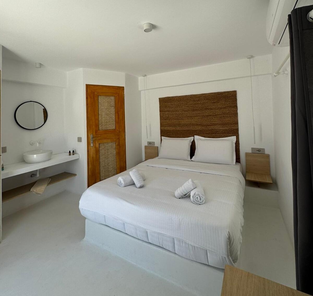 Faos Exclusive Suites Ornos  Exterior foto